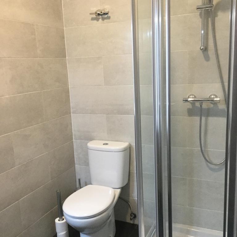 Room And Kitchen Bilbao Bagian luar foto